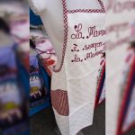 Grembiuli ricamati donna